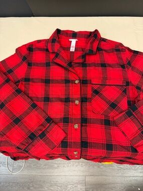 Wondershop Women’s medium Red Plaid Button-Up Shirt - sleepwear long sleeve